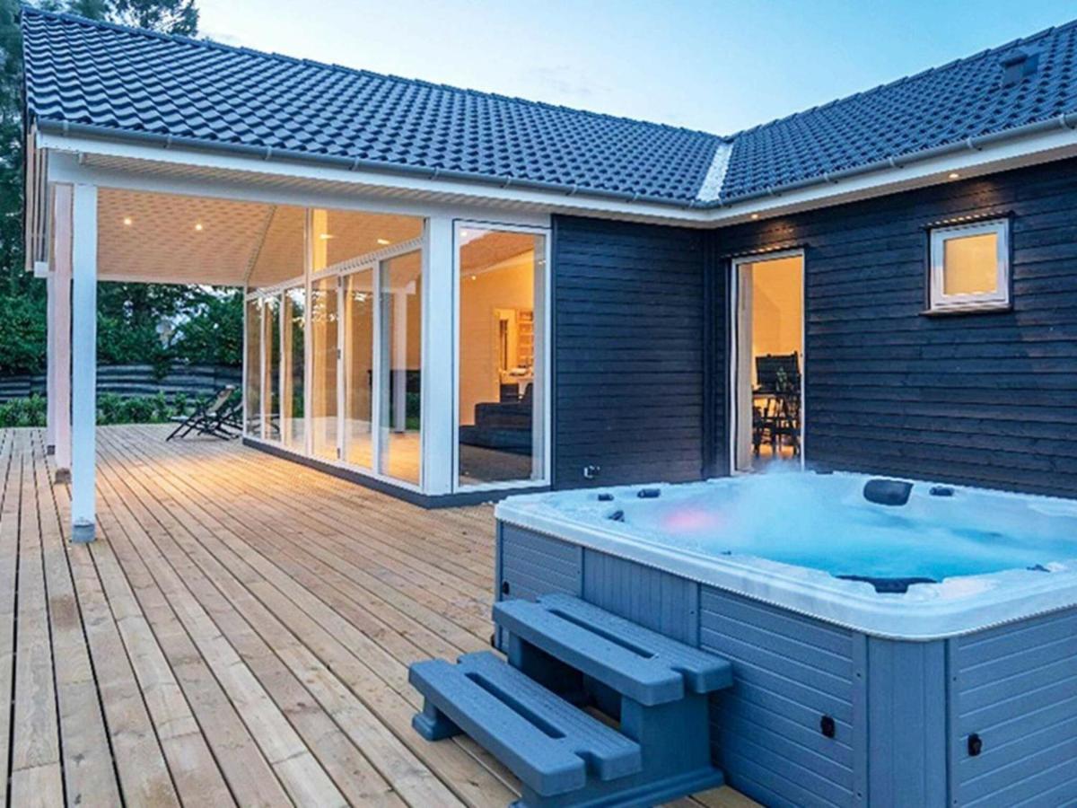 14 Person Holiday Home In V Ggerl Se Bøtø By Εξωτερικό φωτογραφία